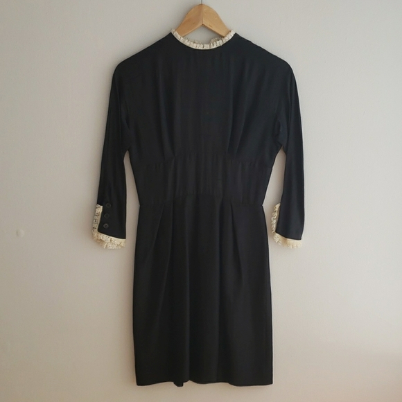 Vintage 1960s raw silk little black dress with lace cuffs lace neck size xs - Picture 1 of 5